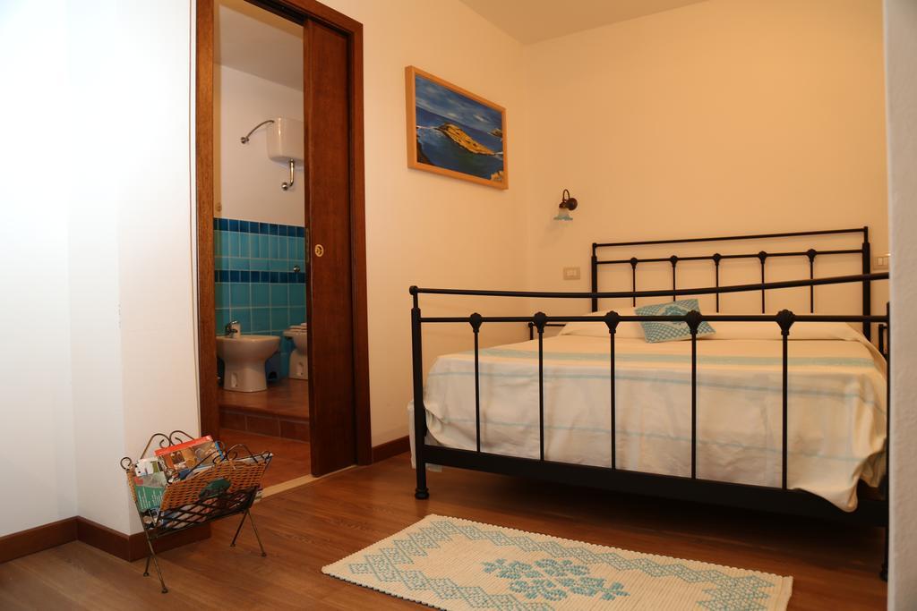 B&B Tre - Rooms & Relax Oristano Room photo